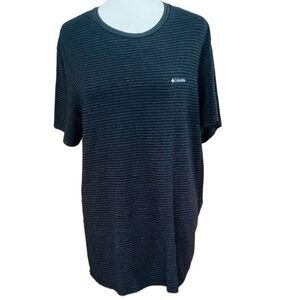 Columbia gray/black stripe crew neck tee, cotton, polyester, spandex blend sz M